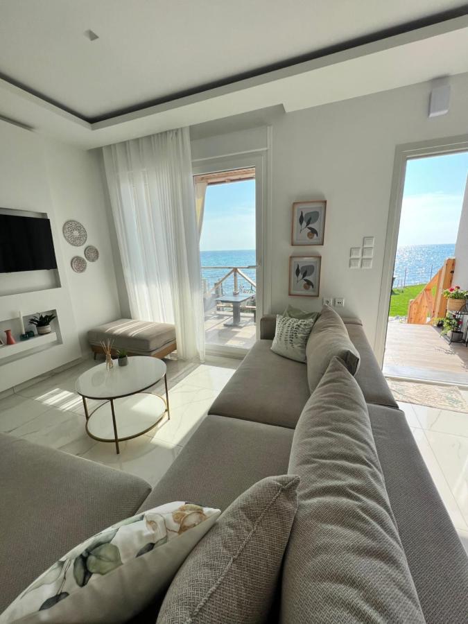 Vergia Beachfront Villa Athina מראה חיצוני תמונה