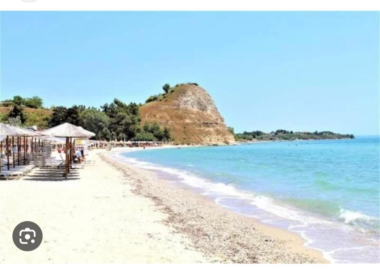 Vergia Beachfront Villa Athina מראה חיצוני תמונה