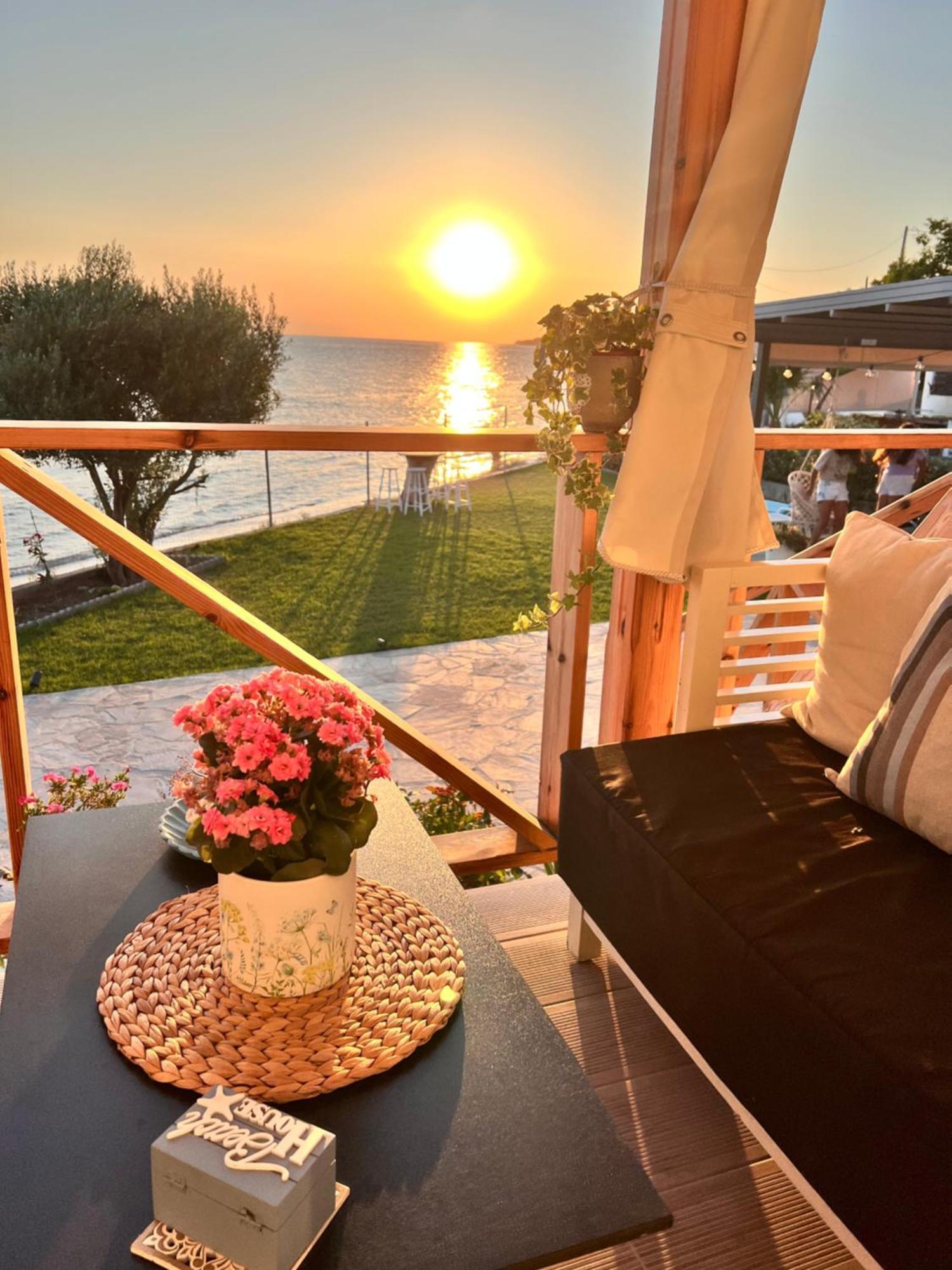 Vergia Beachfront Villa Athina מראה חיצוני תמונה