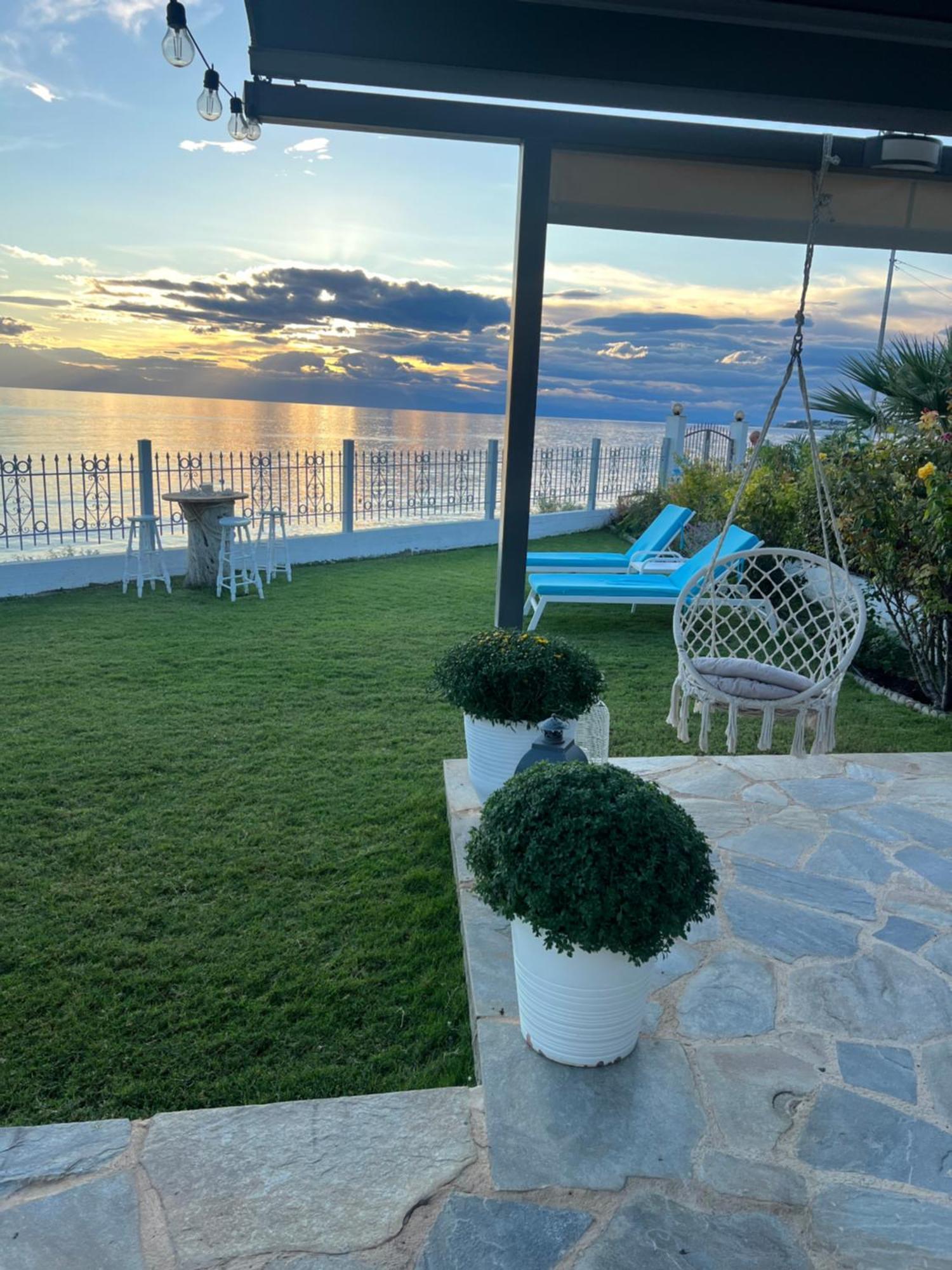 Vergia Beachfront Villa Athina מראה חיצוני תמונה